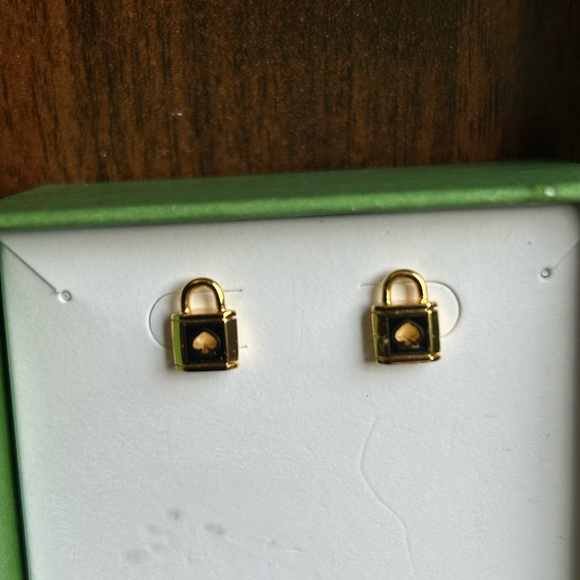 Kate Spade small earrings. - Picture 4 of 8